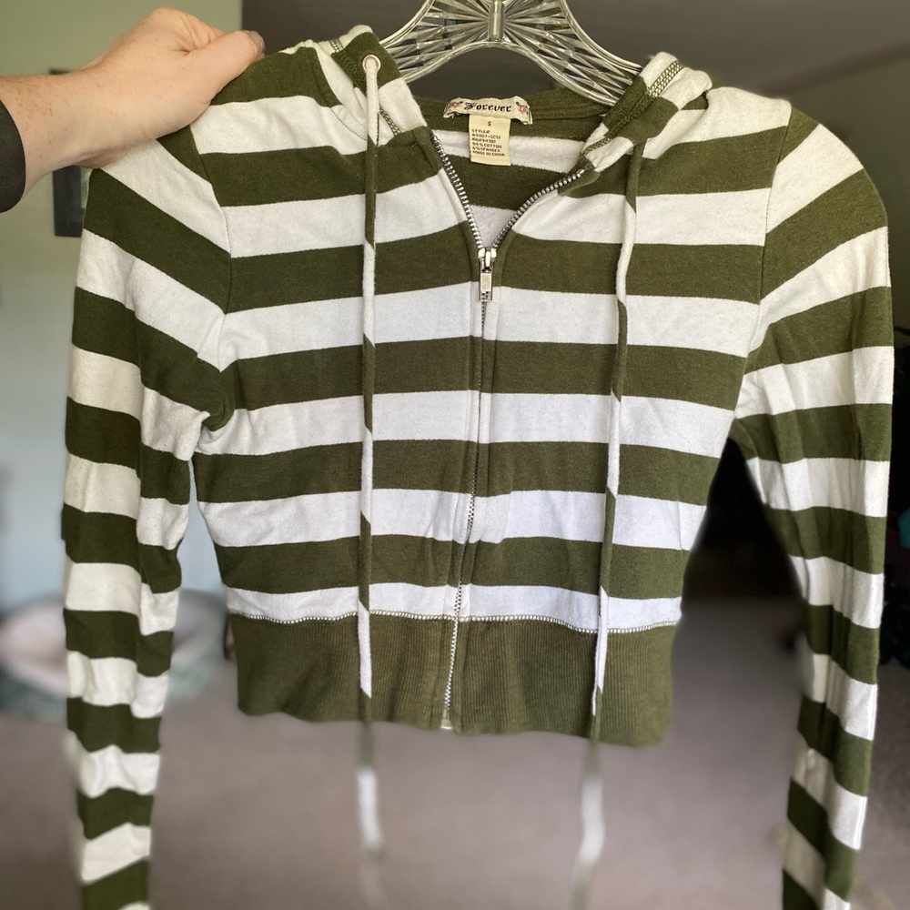 VINTAGE FOREVER Crop Hoodie SIZE Small